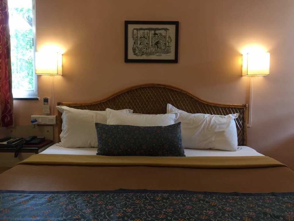 Hotel Gopika International Panadží Exteriér fotografie